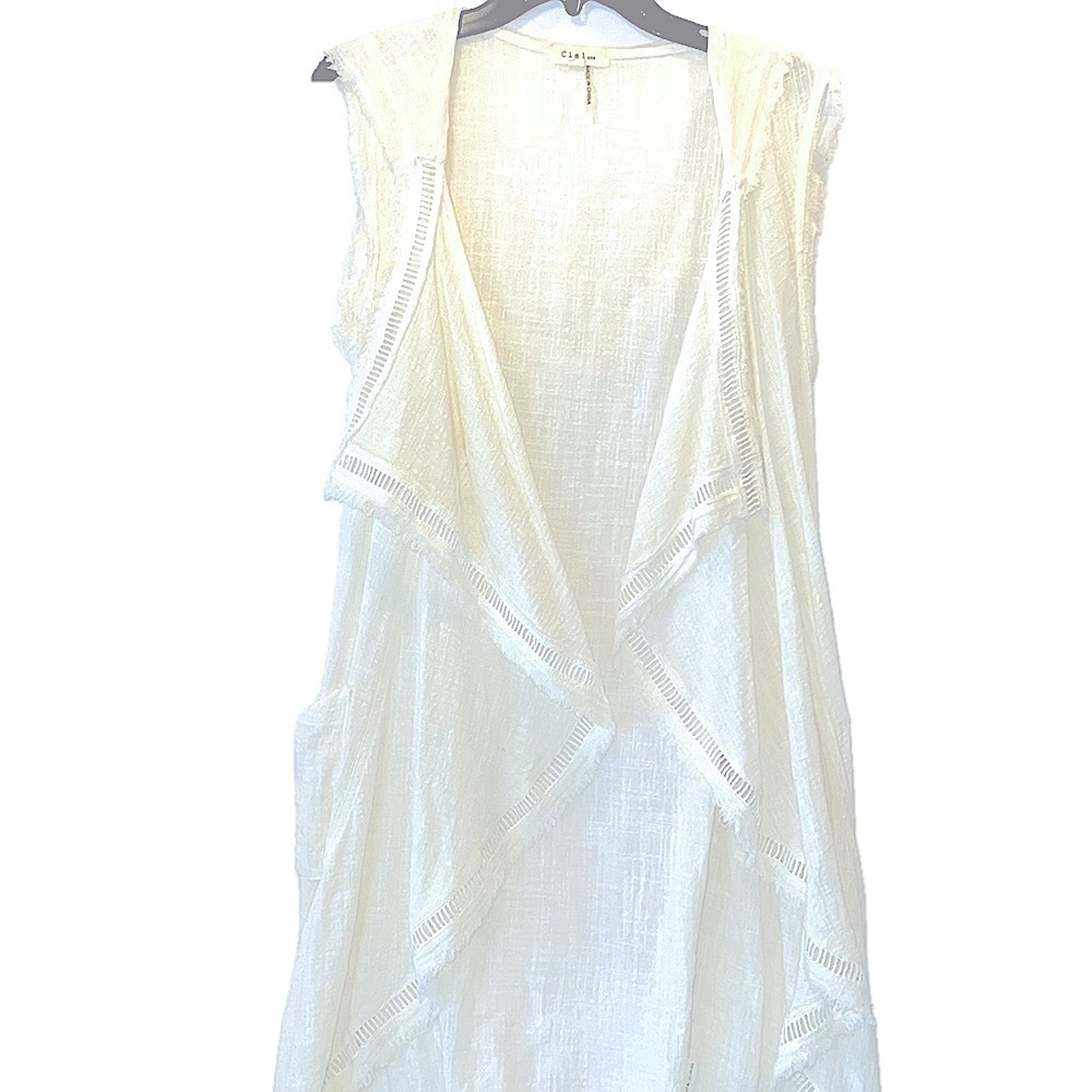 Ciel Vest Coverup, Size Medium, PTP 20”, Length 38” Approx., 100% Cotton, Like N